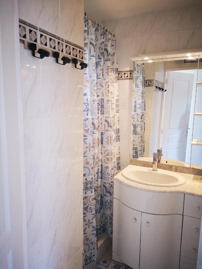 אגדה Apt T2/4 Pers/ Rez De Jardin\Pinede\Piscine מראה חיצוני תמונה