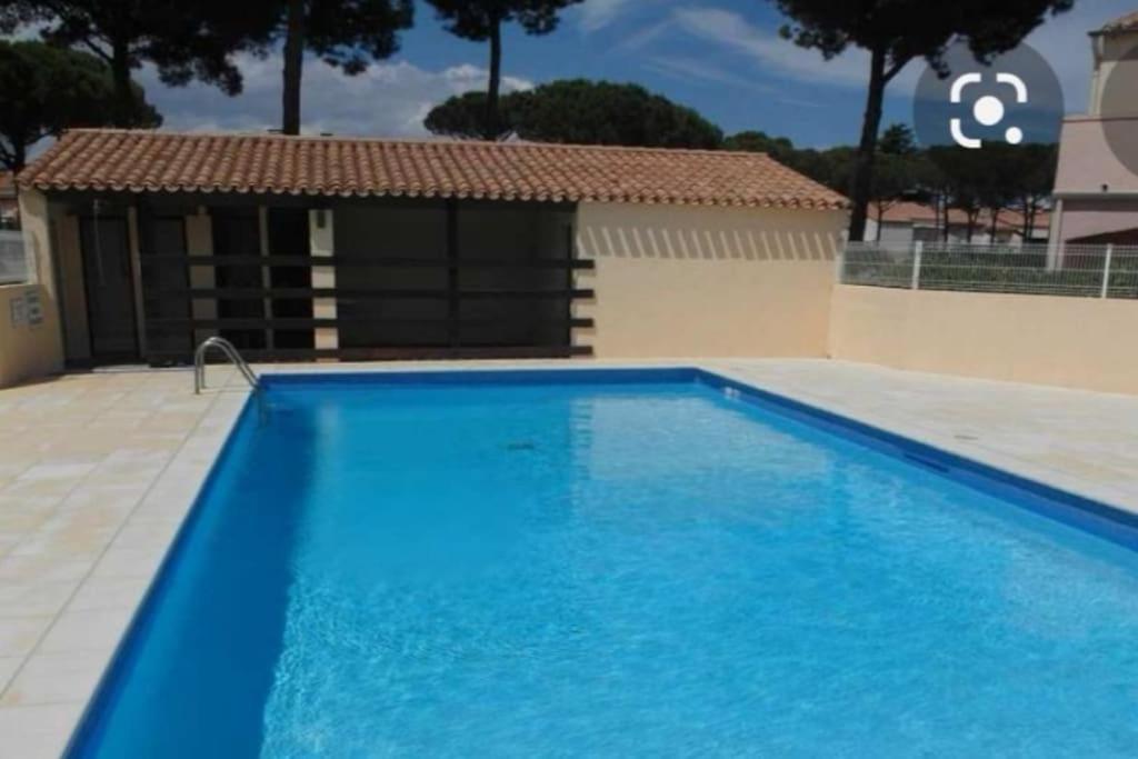 אגדה Apt T2/4 Pers/ Rez De Jardin\Pinede\Piscine מראה חיצוני תמונה