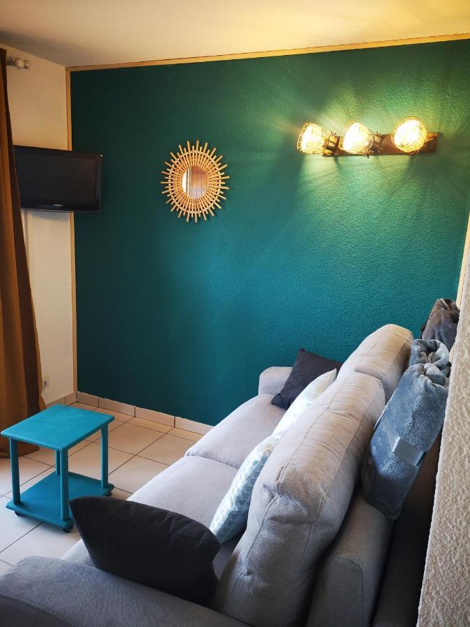 אגדה Apt T2/4 Pers/ Rez De Jardin\Pinede\Piscine מראה חיצוני תמונה